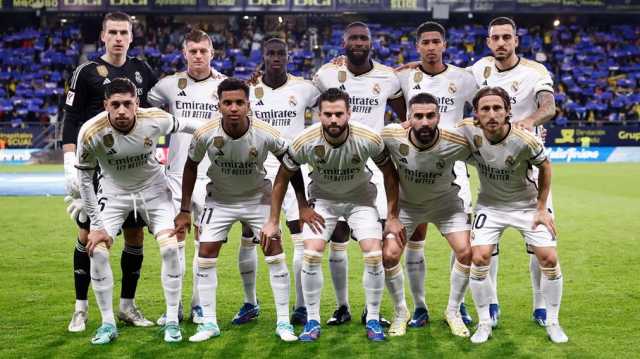 ريال مدريد يقسو على قادش وينتزع صدارة الليغا مؤقتا