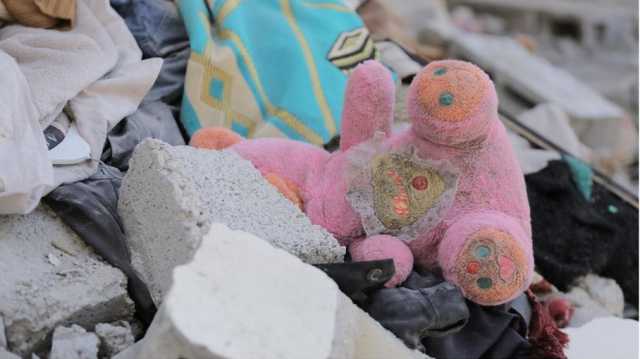 عالمه مظلم ونخشى فقدانه البصر.. يونيسف تصف حال طفل غزّيّ