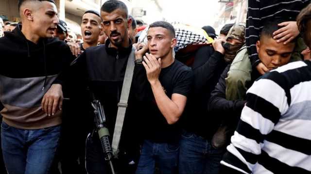 الغارديان: جيل جديد بالضفة الغربية يخوضون القتال بعيدا عن الأيدولوجيات