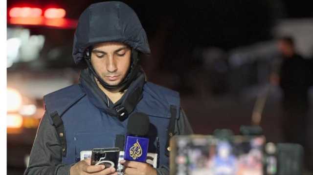 أنس الشريف على الأكتاف لحظة إعلان التوصل لوقف إطلاق النار في غزة (شاهد)