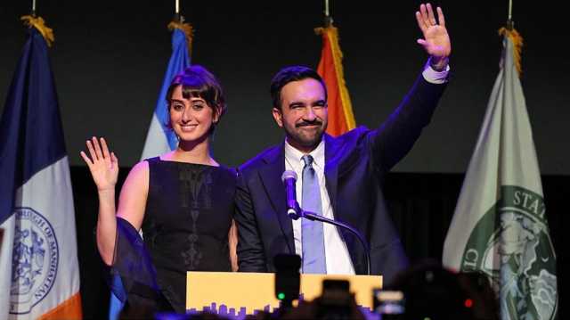 التطريز الفلسطيني على ثوب زوجة ممداني يثير غضب في الاحتلال