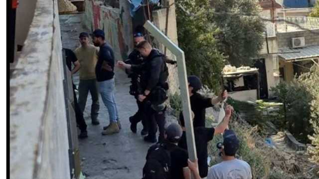 قوات الاحتلال تهدم منزل أسير غرب سلفيت وتهجّر ثلاث عائلات في سلوان