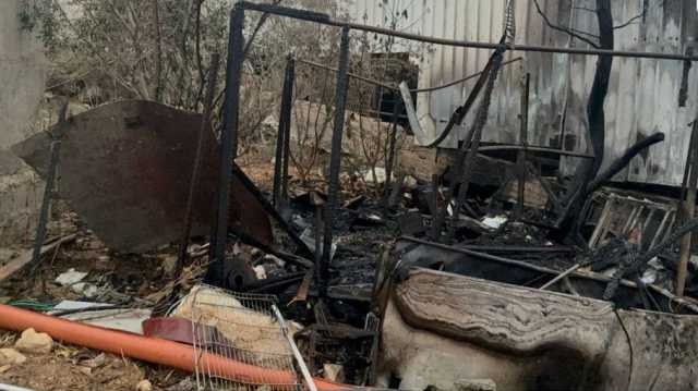 جرحى وحرق منازل ومركبات.. هجمات عنيفة للمستوطنين في الضفة (شاهد)