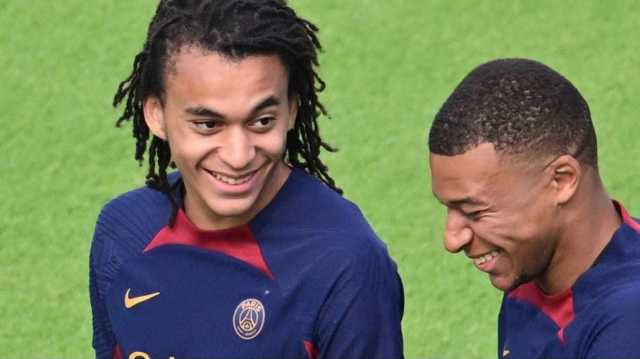 الجزائر تعنل على إقناع شقيق مبابي بتمثيل الخضر