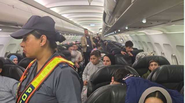 محاولات تهجير صامتة.. مكاتب مشبوهة تمنح تأشيرات سفر لفلسطينيين بإشراف الاحتلال