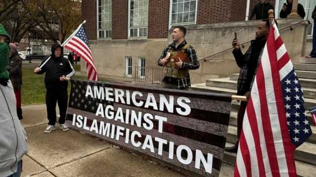 رفضًا لمحاولة إحراق القرآن في ميشيغان.. المسلمون يردون برسالة سلام