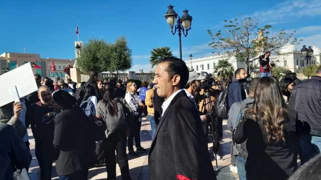 صحفيو تونس يحتجون: لن نكون أبواقا للسلطة (شاهد)