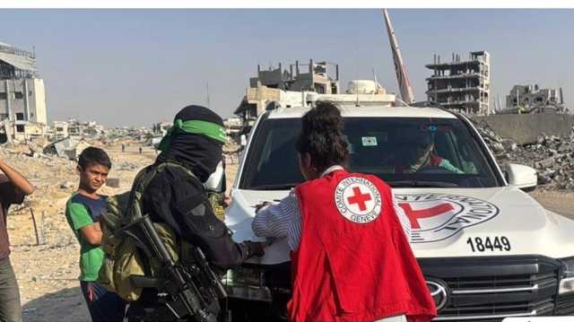 القسام والصليب الأحمر يدخلان مناطق جديدة بغزة لاستخراج جثث أسرى