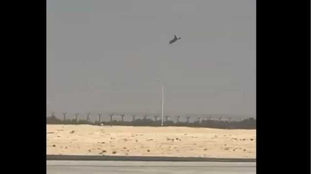 تحطم مقاتلة هندية خلال عرض جوي في دبي ومقتل قائدها (شاهد)‏