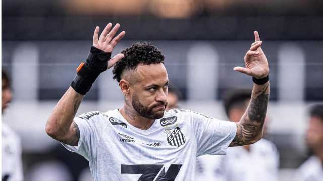 بعد شهر ونصف من الغياب.. نيمار يعود من الإصابة ويشارك مواجهة سانتوس وفورتاليزا