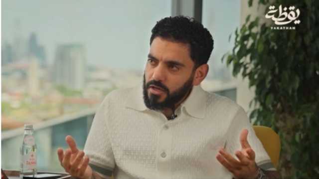 والد معارض سعودي شهير يتبرأ منه.. وناشطون: مُكره على ذلك