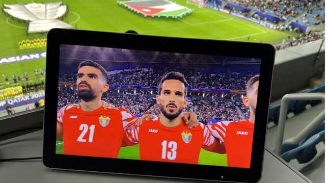 رفع شعار هي قضية الشرفاء.. تضامن واسع مع مرضي إثر تغريمه من الاتحاد الآسيوي