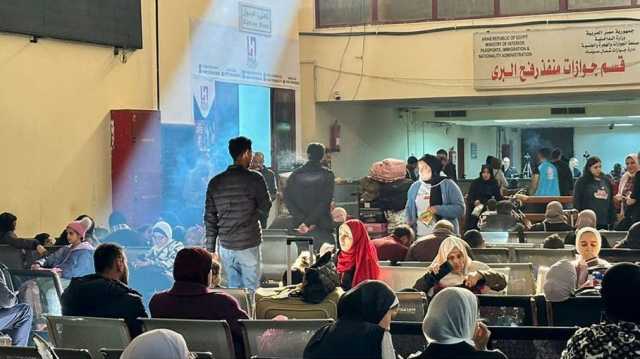 شهادات حول ابتزاز الغزيين والمصريين ماليا على معبر رفح تفند نفي القاهرة