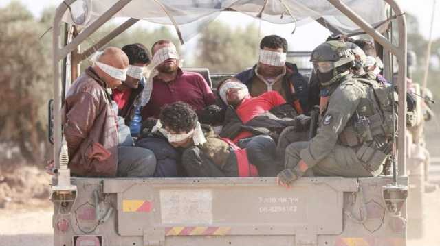 تقرير: الاحتلال حوّل معسكر سديه تيمان في غزة إلى غوانتنامو جديد