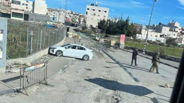 الاحتلال يطلق النار على سائق في الخليل بزعم محاولته دهس جنود (شاهد)