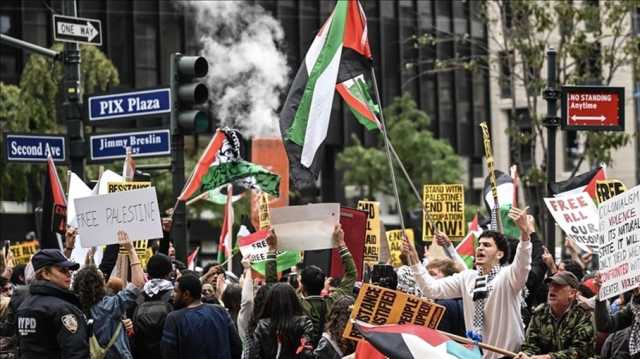 الغارديان: شرطة نيويورك تحقق بجريمة رش متظاهرين مؤيدين لفلسطين بمادة كيمياوية