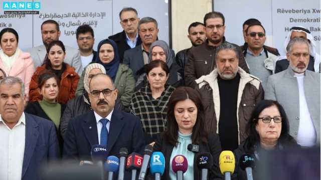 الإدارة الذاتية تقرر رفع علم الثورة في مناطق شمال وشرق سوريا