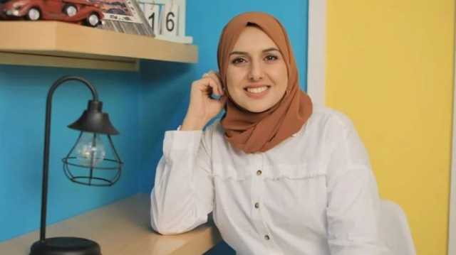 الاحتلال يمسح أسرة صحفية من السجل المدني بعد قصف منزلها