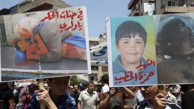 قُتل ولدها الثاني بسجن صيدنايا.. تعرّف على أسرة الخطيب أيقونة الثورة السورية