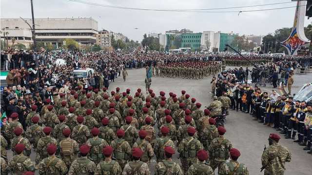 وزير إسرائيلي يعلق هتافات الجيش السوري لغزة.. الحرب حتمية