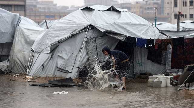 كيف يعيش ويموت سكان غزة خلال المنخفض الجوي؟