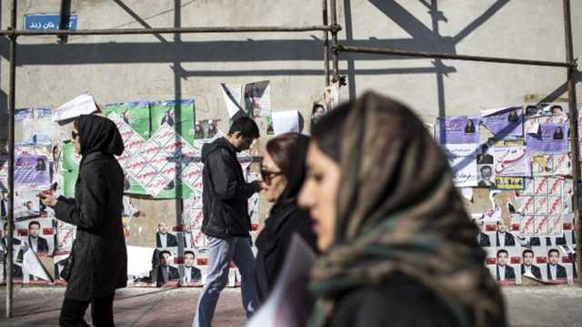 مرشحان محافظان ينسحبان من سباق الرئاسة بإيران قبل 24 ساعة من الانتخابات