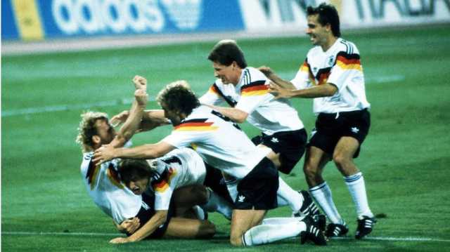 وفاة نجم منتخب ألمانيا سابقا.. حسم نهائي المونديال ضد الأرجنتين