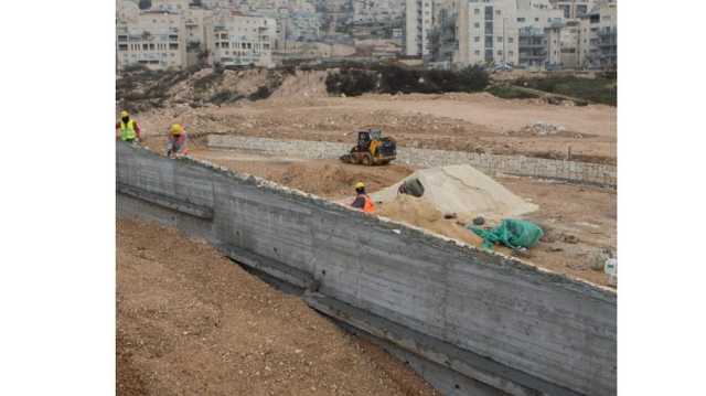 حكومة الاحتلال بصدد جلب 65 ألف عامل أجنبي بدل العمال الفلسطينيين