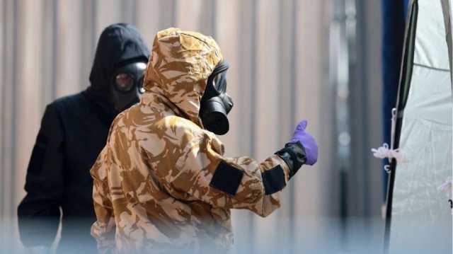 علماء يُحذّرون من إمكانية تطوير تشات جي بي تي أسلحة بيولوجية