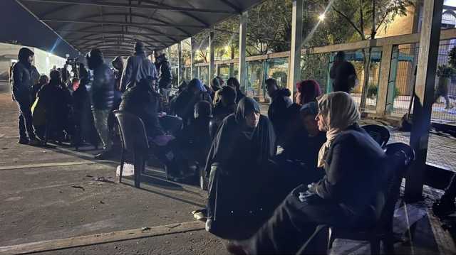 الحزن يخيم على أهالي الأسرى الفلسطينيين بعد تأخر الإفراج عنهم (شاهد)