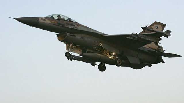 مشاهد مثيرة لسقوط طائرة حربية ومقتل قائدها في بولندا (فيديو)