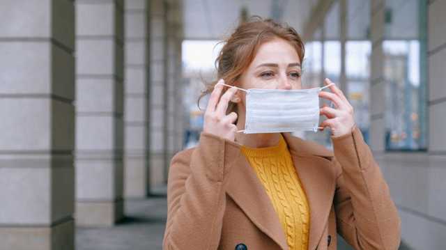وفاة 19 شخصا بمرض رئوي حاد في بولندا.. ما هو وكيف ينتشر؟