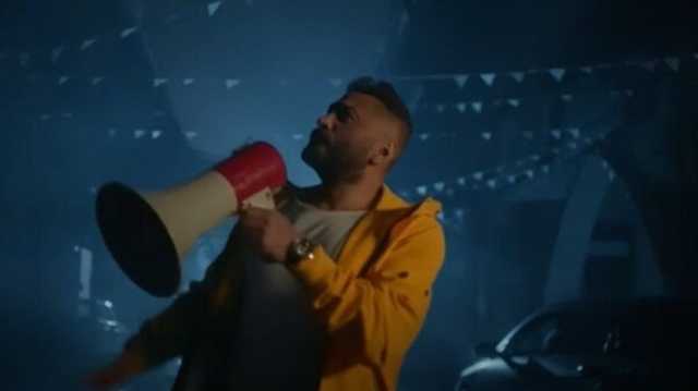 خسر مليون مُتابع.. هجوم حاد على تامر حسني بعد إعلانه لمنتج مقاطع (شاهد)