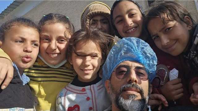 تفاعل مع طبيب عماني تطوع لعلاج المصابين في غزة (شاهد)