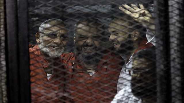 ما رسائل السيسي من حكم إعدام 8 من قيادات الإخوان قبل زيارته تركيا؟