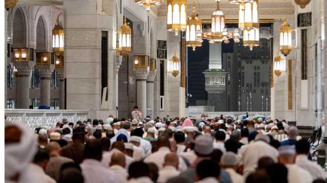 هكذا بدا الحرمين والأقصى في ليلة القدر (شاهد)