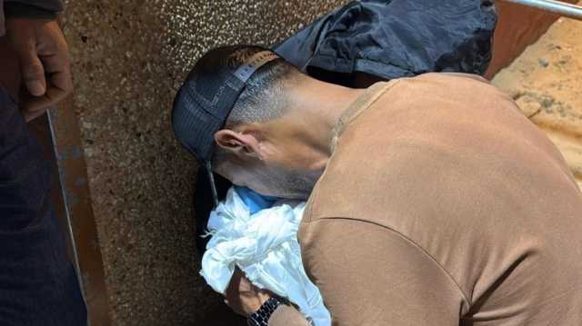 عيد مغمس بالدم.. 9 شهداء أغلبهم من الأطفال في قصف على قطاع غزة