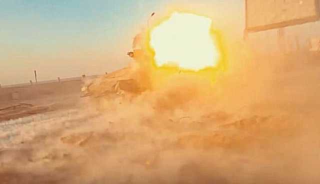 المقاومة تستهدف جرافة صهيونية بقذيفتي “الياسين 105” في منطقة جحر الديك