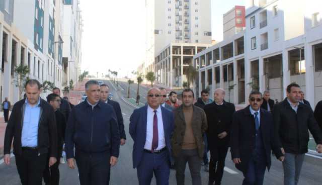 وزير السكن يتفقد موقع إملل وملعب تيزي وزو