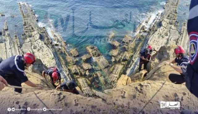 إنقاذ شخص كان محصورا وسط الأمواج بتيبازة 