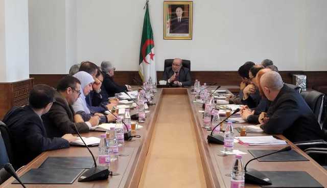 إيفاد أئمة إلى مسجد باريس وعدد من بلدان إفريقية وأوروبية لإقامة صلاة التراويح
