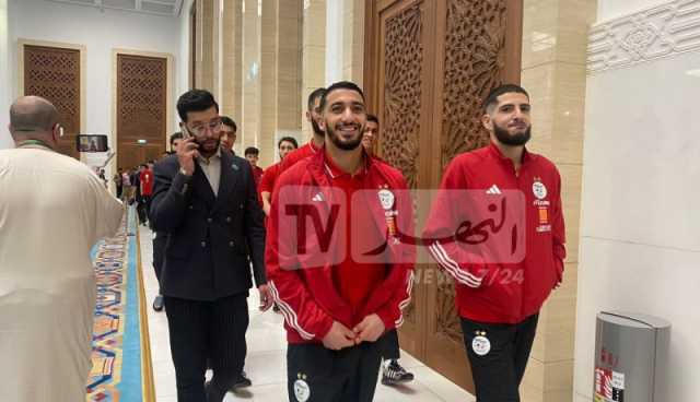 بالصور.. لاعبو الخضر يصلون لجامع الجزائر الأعظم لتأدية صلاة العصر