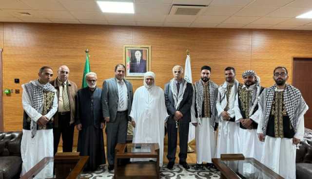 عميد جامع الجزائر يستقبل وفدا فلسطينيا