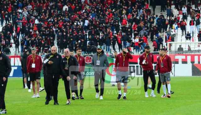 بالصور.. إتحاد العاصمة يصل ملعب 5 جويلية لمواجهة نهضة بركان