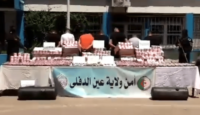 الأمن يوقف 7 أشخاص ويضبط 56 ألف قرص مهلوس بعين الدفلى