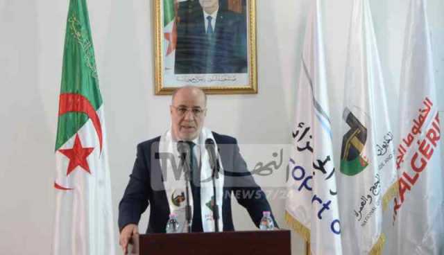 بلمهدي: تخصيص 146 رحلة عبر 12 مطار لنقل الحجاج الميامين