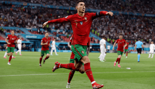 رونالدو يصل للهدف 130 دوليا