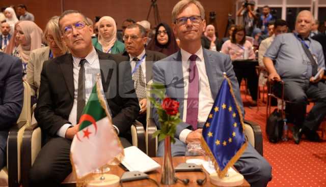 الجزائر والإتحاد الأوروبي يكثفان التبادل بين الخبراء في مجال الهيدروجين الأخضر