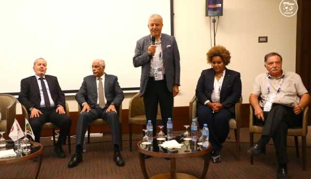 اختتام الندوة التكوينية لكرة القدم النسوية بالجزائر