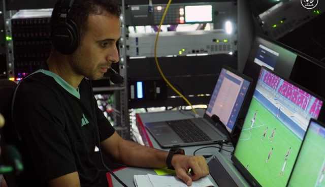بالصور .. حصة تطبيقية لحكام النخبة الخاصة بمساعدة تقنية “VAR “